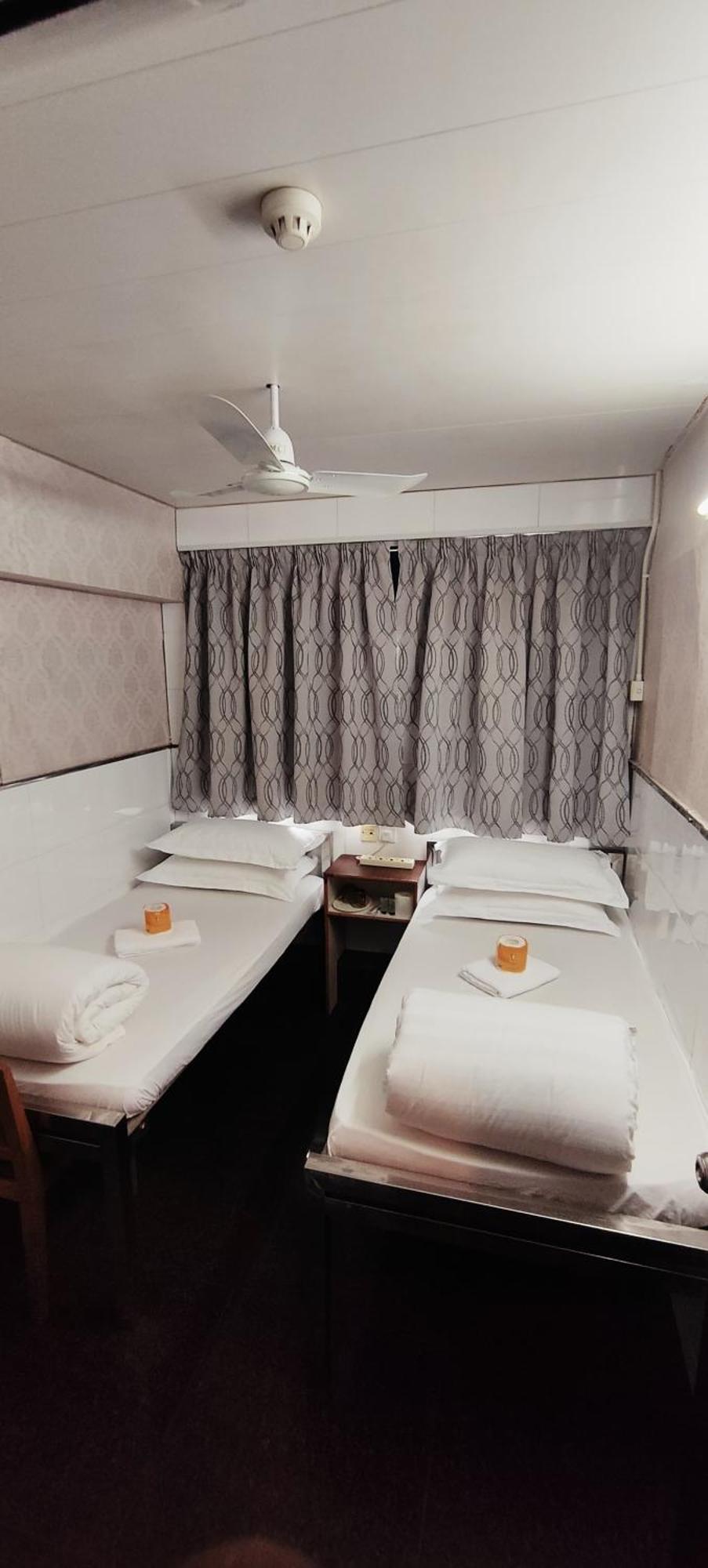 Four Seasons Hostel Hong Kong Bagian luar foto
