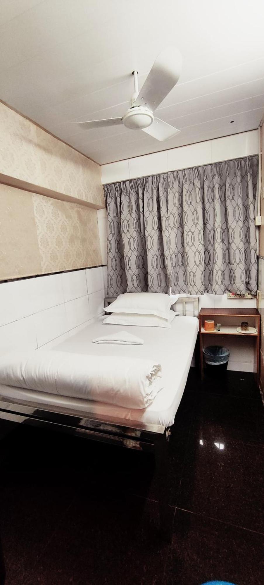 Four Seasons Hostel Hong Kong Bagian luar foto